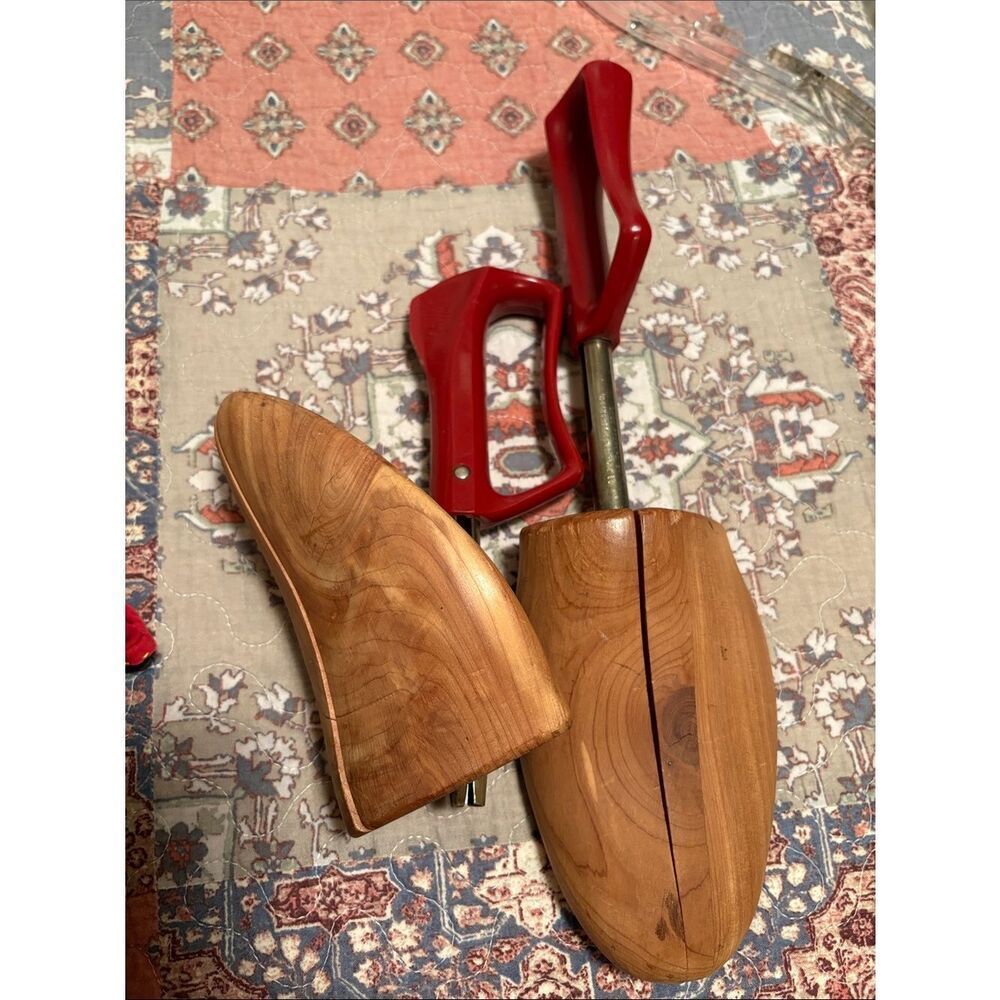 Vintage Florsheim Travel Cedar Wood Shoe Keepers Stretchers # 5 Purchased New